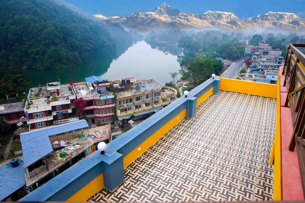 Hotel Yellow Pagoda Pokhara Exterior photo